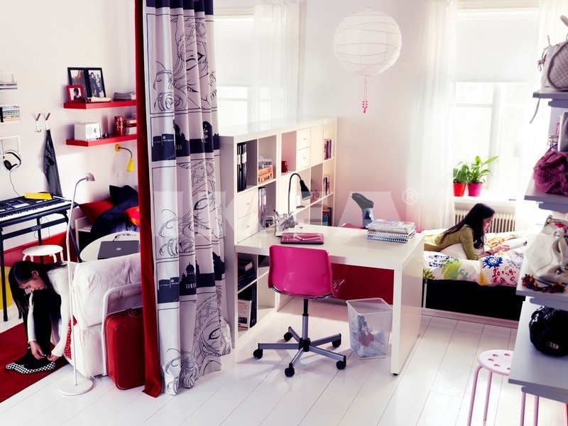 Bedroom-for-girl-with-snow-bed-and-pink-chair-and-study-table-and-Chandelier-also-Chest-of-Drawer