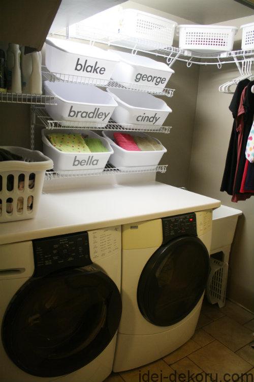 Organized-Laundry-Room
