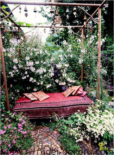 beds-in-garden-2