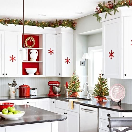 cozy-christmas-kitchen-decor-ideas-23