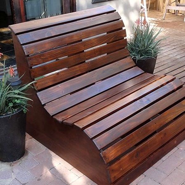 Pallet-Furniture-1-The-ART-In-LIFE