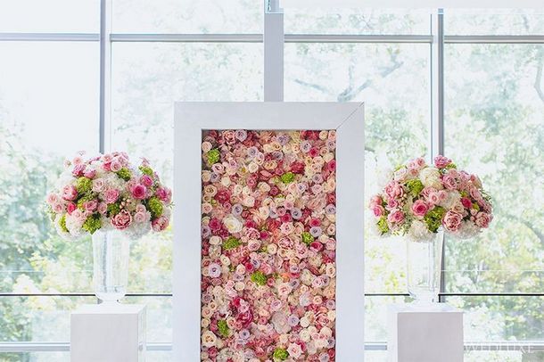 003-southboundbride-wedding-trend-flower-walls-backdrop
