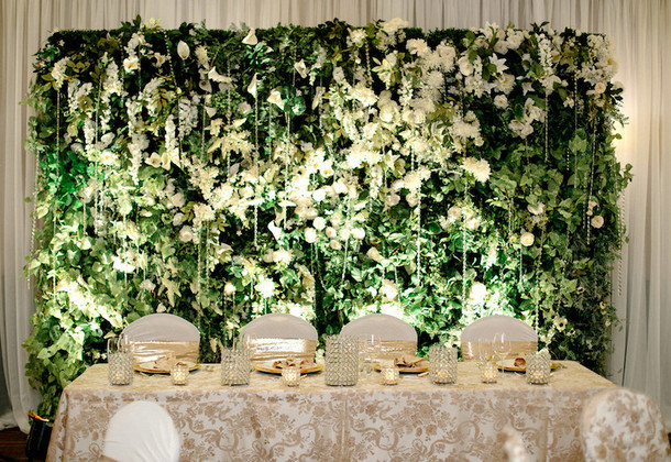 009-southboundbride-wedding-trend-flower-walls-backdrop